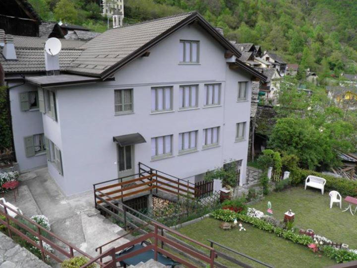 Casa Vacanza Pizzo Camino Calasca-Castiglione Екстериор снимка